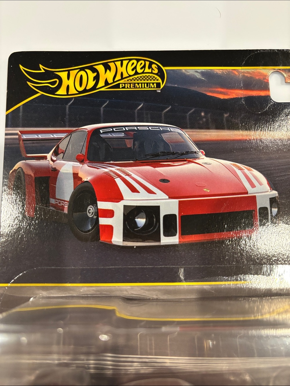 Hot Wheels Premium Red Porsche 935 Twin Pack - Hot Wheels Car Culture - Picture 3 of 6